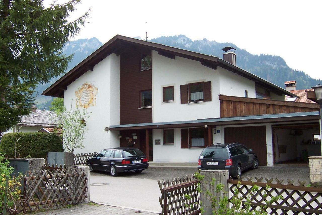 Raffaela Maderspacher Oberammergau Buitenkant foto